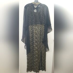 2-piece: Gold Lace Gown w/ Capelet